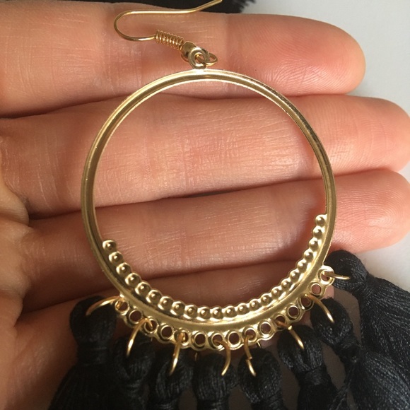 Black and Gold Fan Shaped Tasseled Earrings - Picture 5 of 9